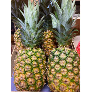 Pineapple, the piece about 1kg